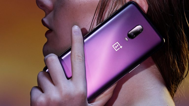Samsung Galaxy S10e vs OnePlus 6T: Which Is The Next Mid-Range King?