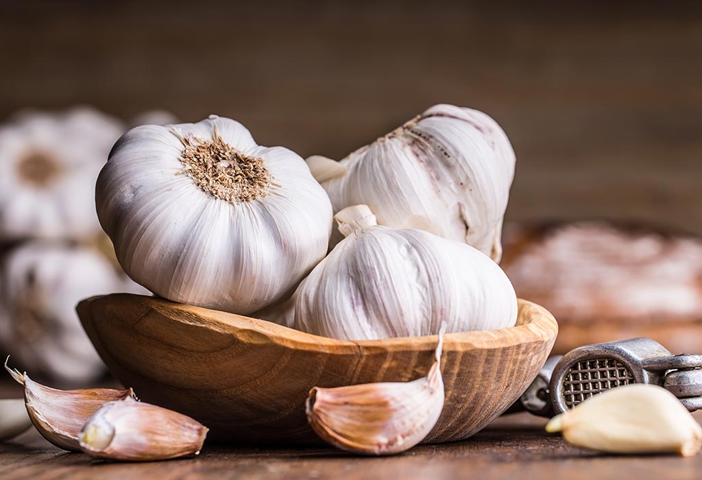 These Are The 8 Surprising Health Benefits Of Consuming Garlic Everyday