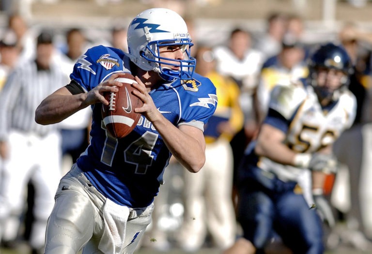 These Are The Best NFL And Football Apps To Remain Updated