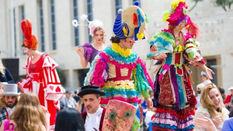 What is Purim?: Learn About The Jewish Holiday Of Prayers!