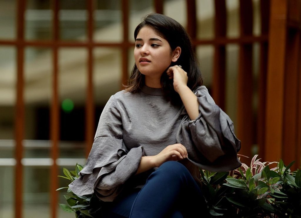 Zaira Wasim Quits Bollywood For Islam; Check How Bollywood Celebrities Reacted In Twitter