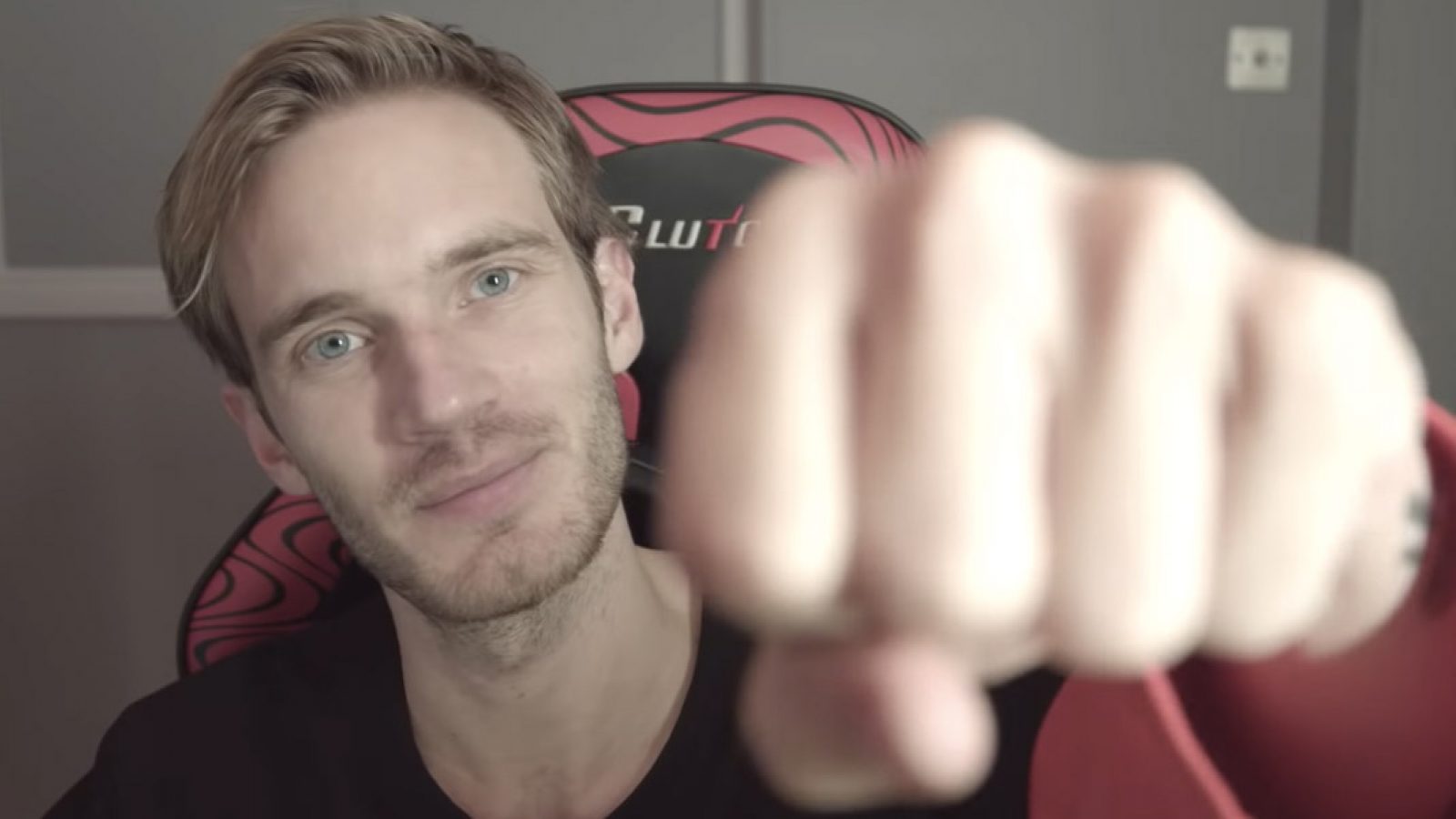 Who Is Pewdiepie Heres Everything You Need To Know About This Youtube Star 