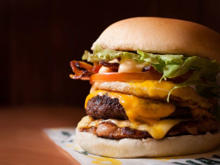 National Cheeseburger Day 2019: Here Are Some Great Deals For You